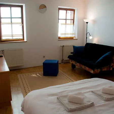 Appartement Swallow's Nest In The Old Town Center